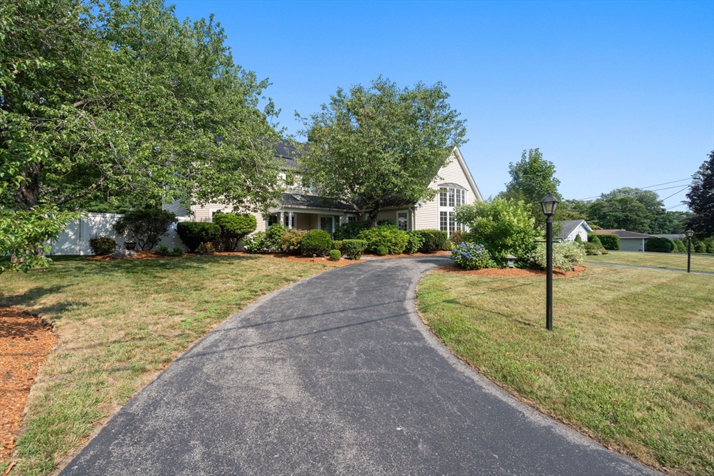 17 Clara Rd