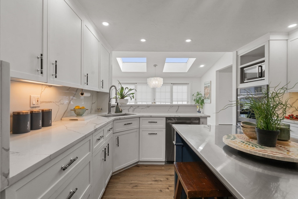 17 Clara Rd