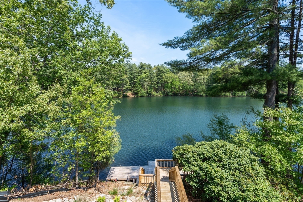 44 Pine Point Rd