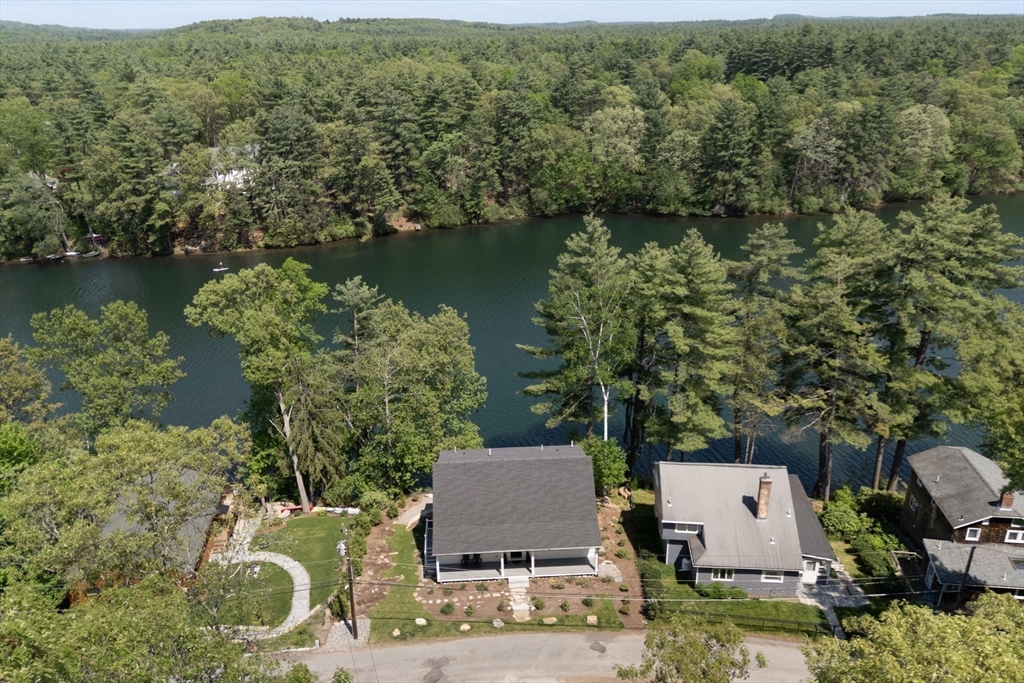 44 Pine Point Rd