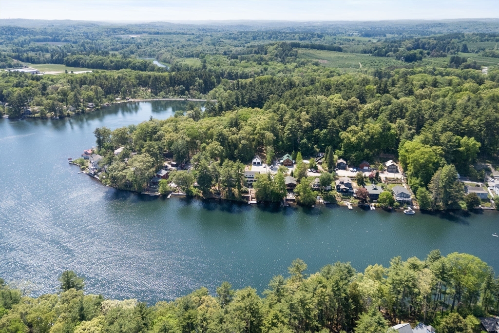 44 Pine Point Rd