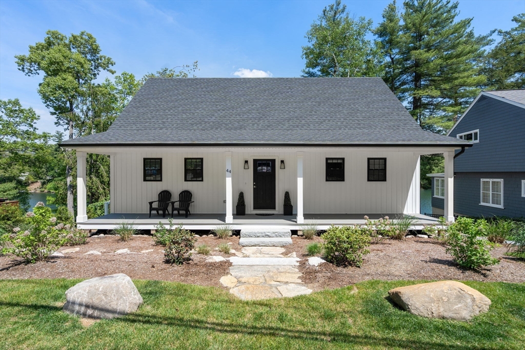 44 Pine Point Rd