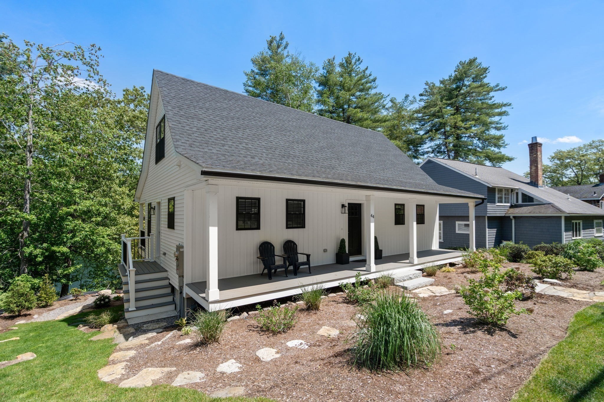 44 Pine Point Rd