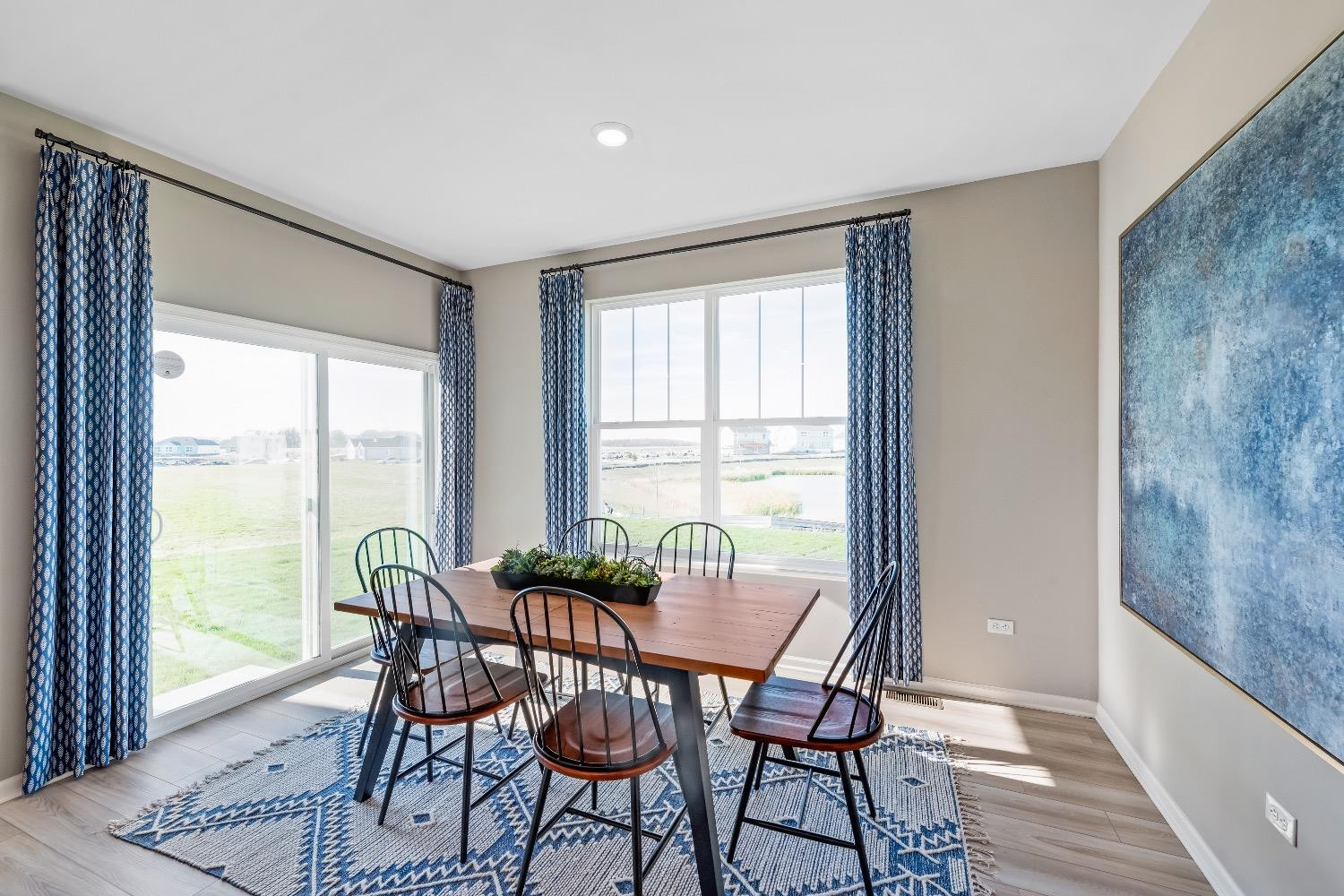 4005 Iron Gate Drive Unit: L-113