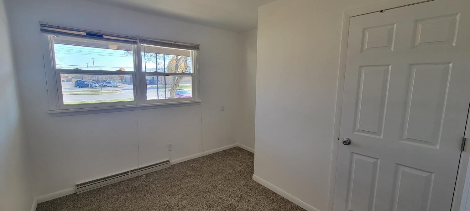 1607 Roosevelt Road