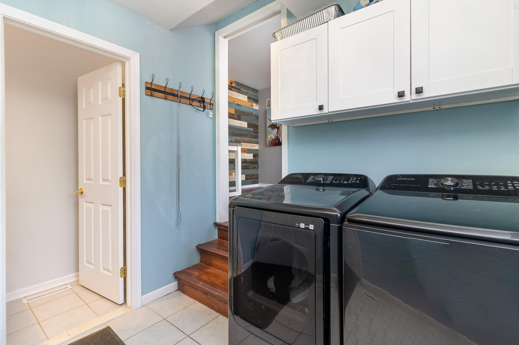 381 Lake Vista Court