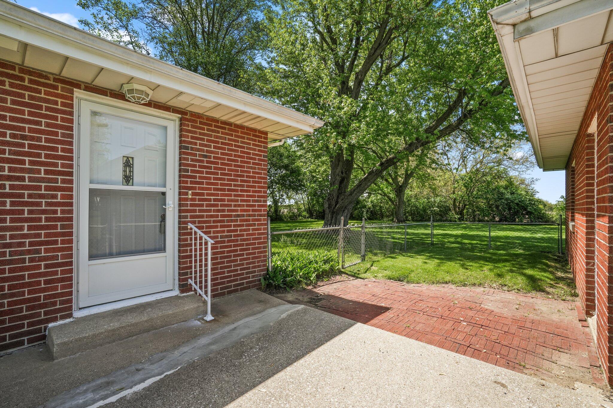 11302 S 1025 W