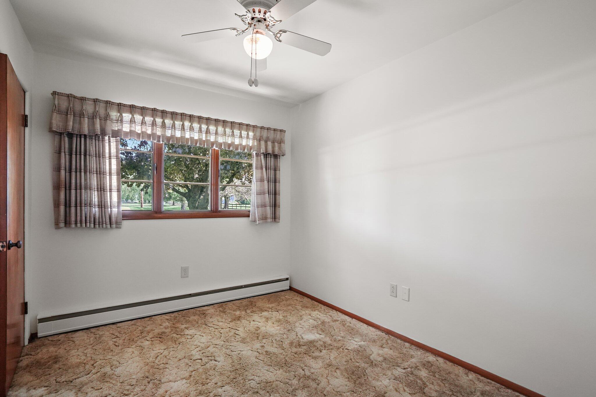 11302 S 1025 W