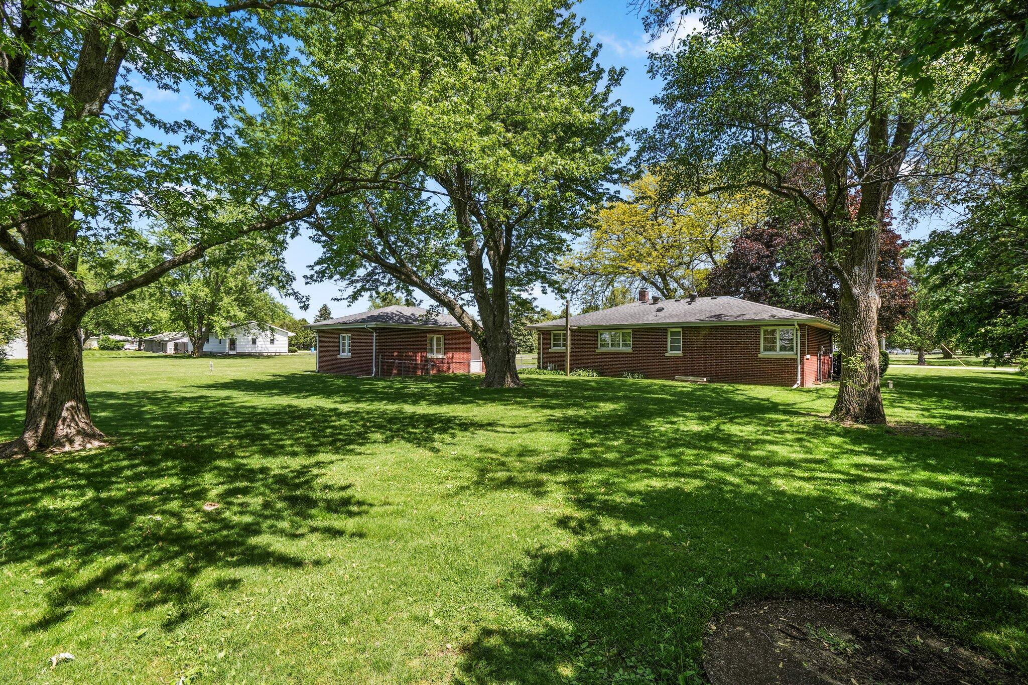11302 S 1025 W