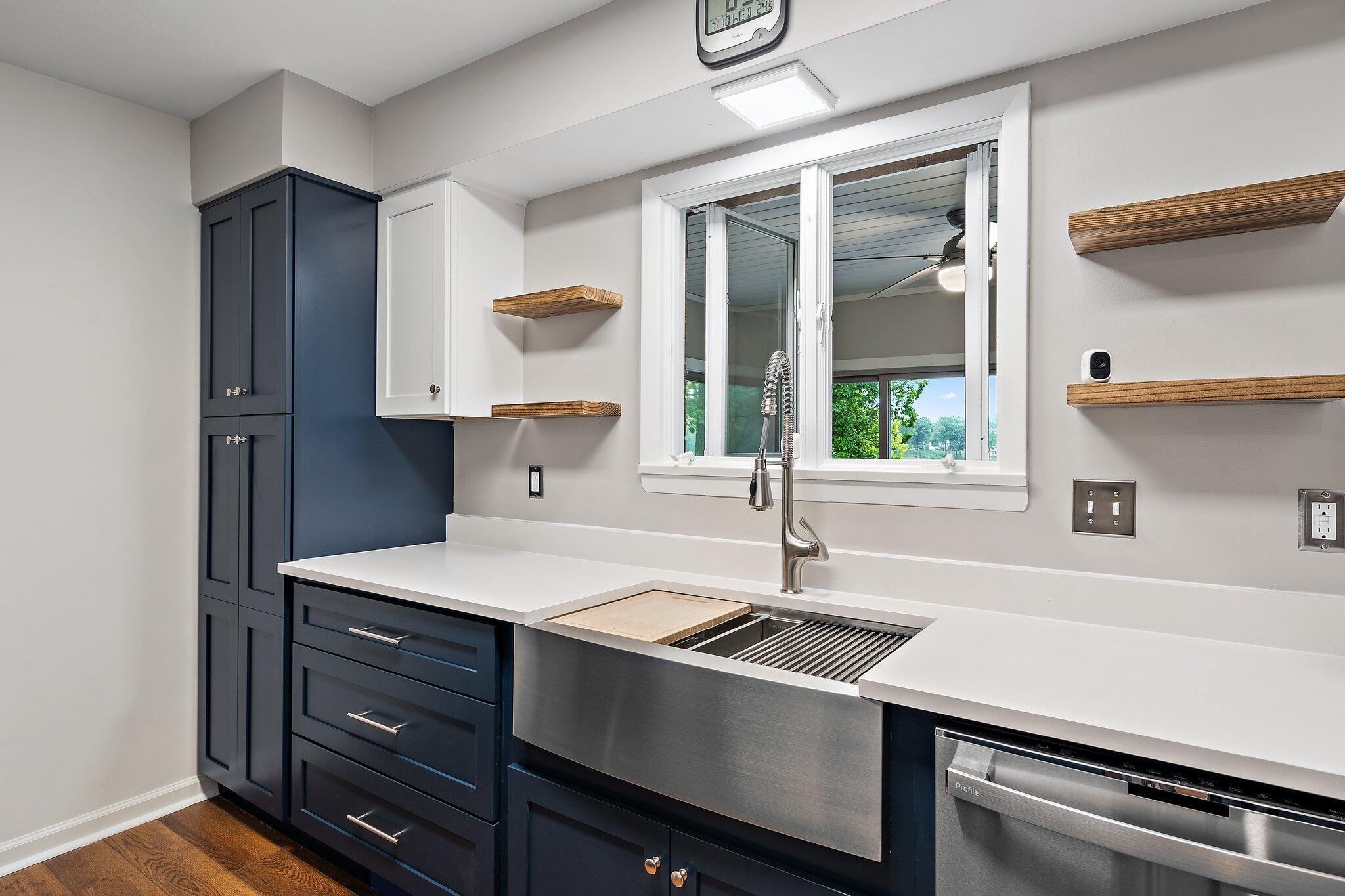 919 Lake George Drive