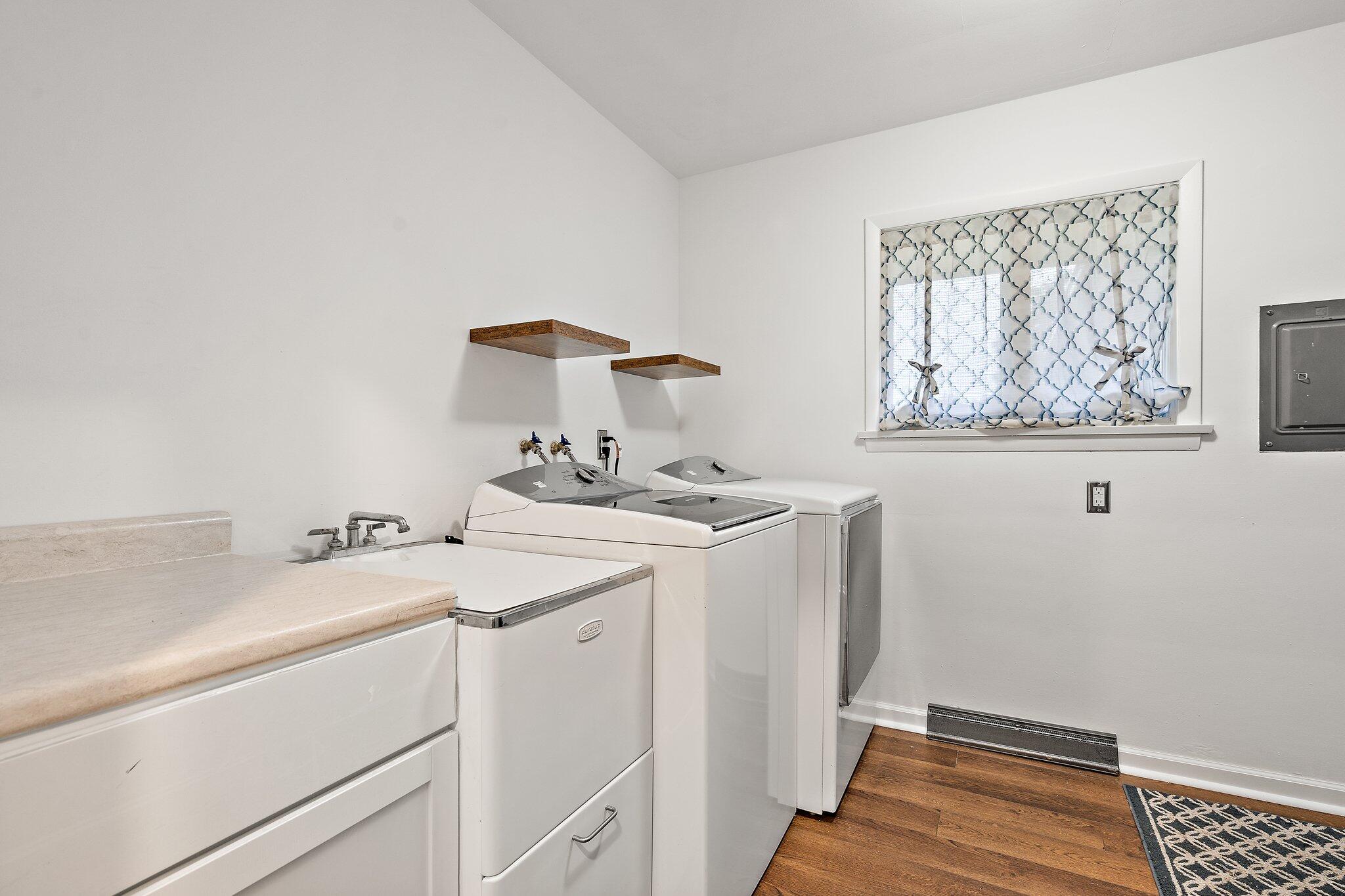 919 Lake George Drive