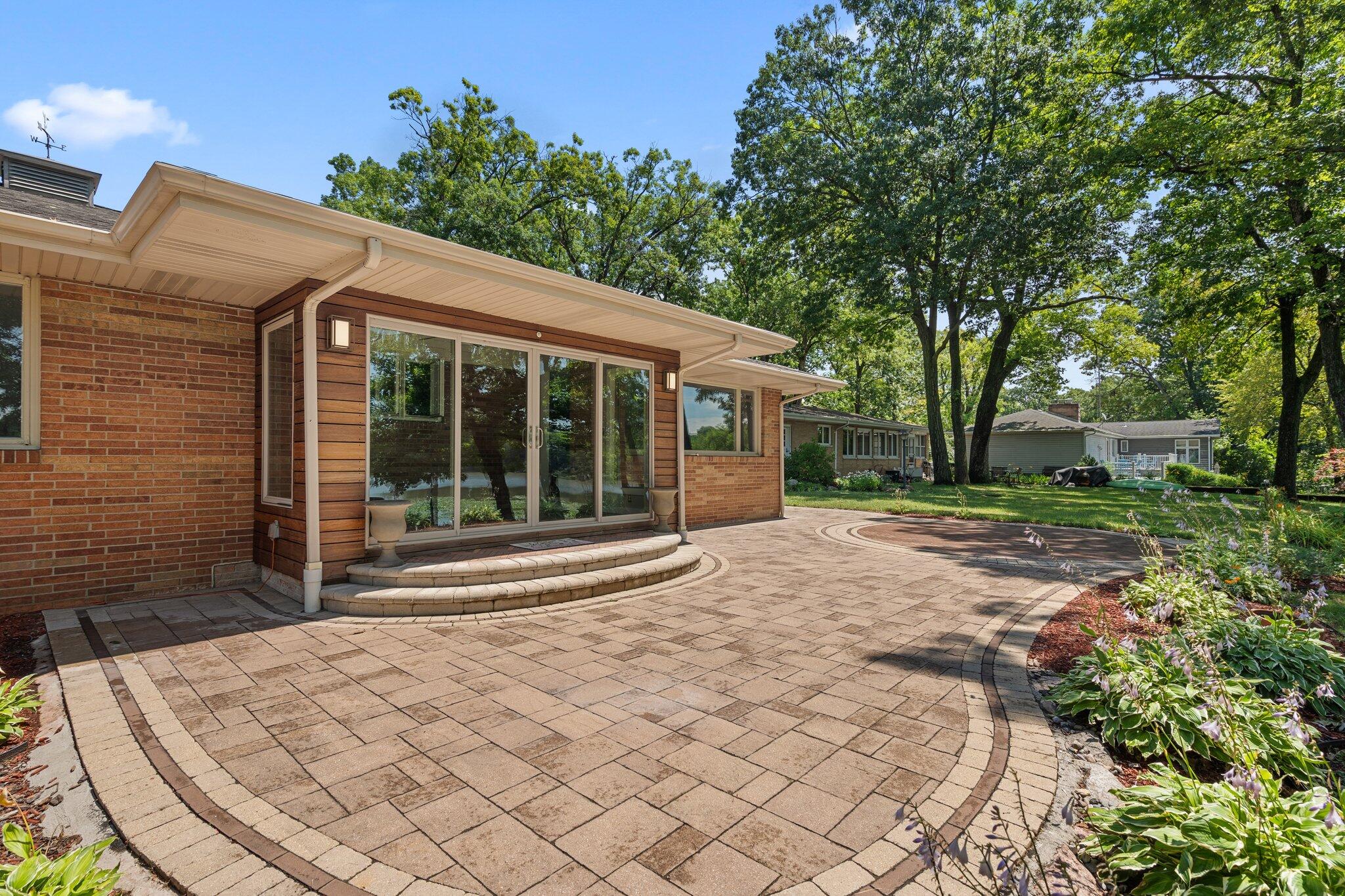 919 Lake George Drive