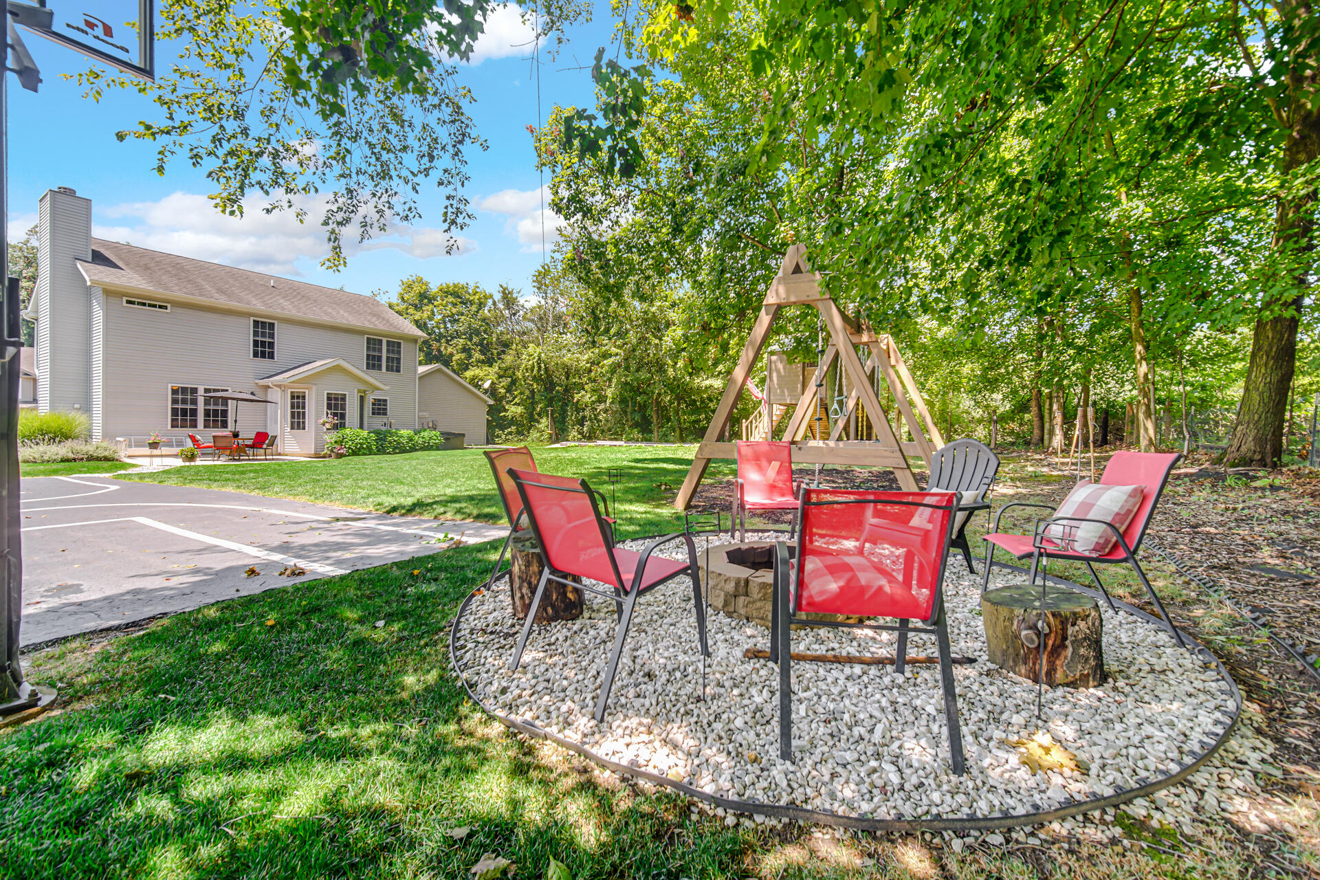 266 Castlewood Drive