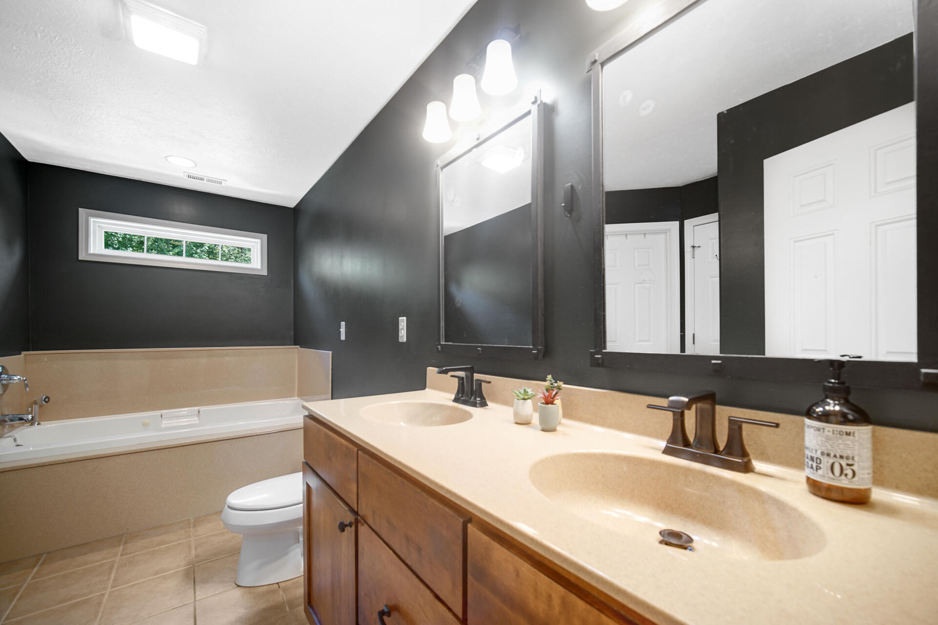 266 Castlewood Drive