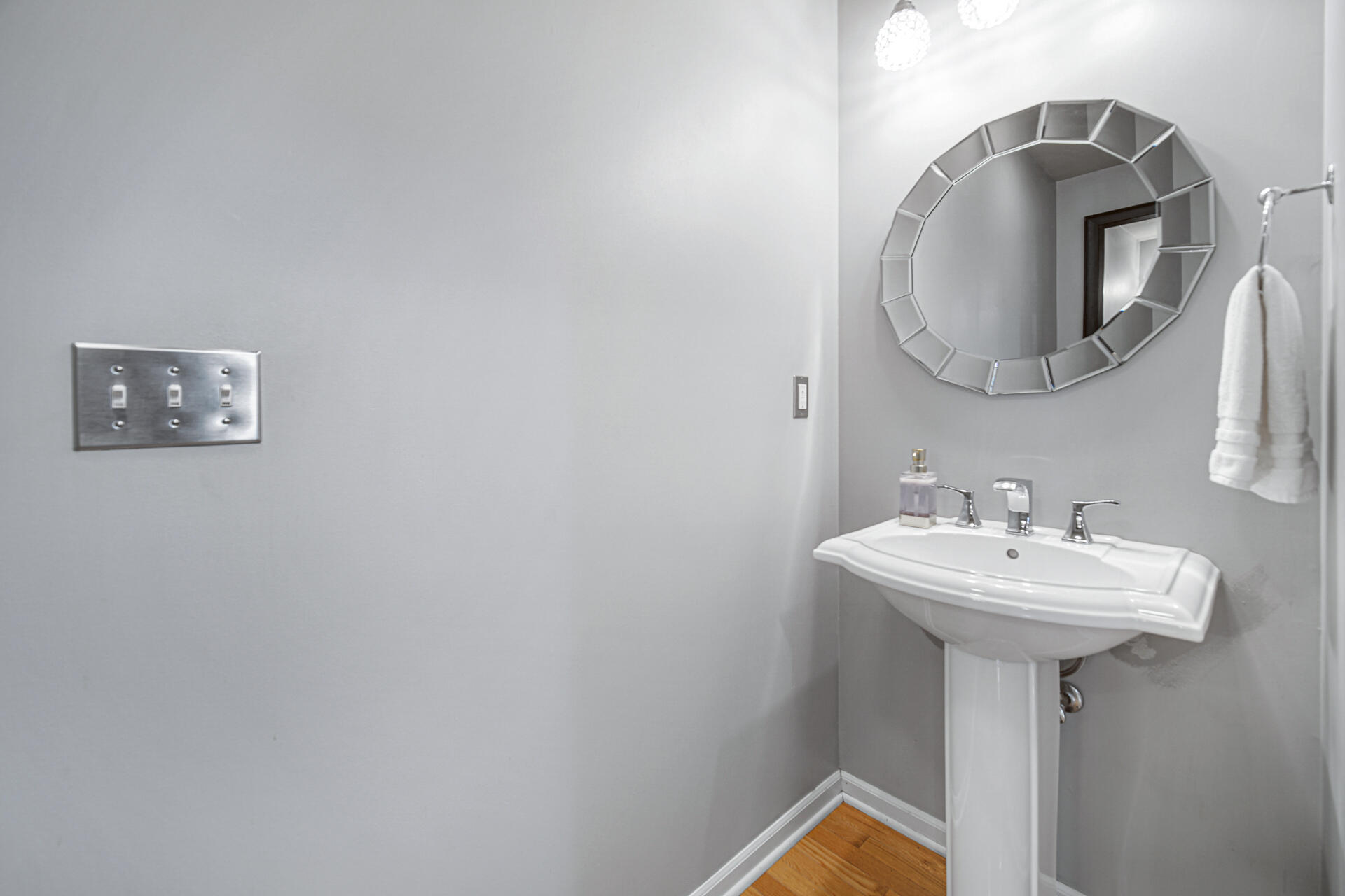 266 Castlewood Drive