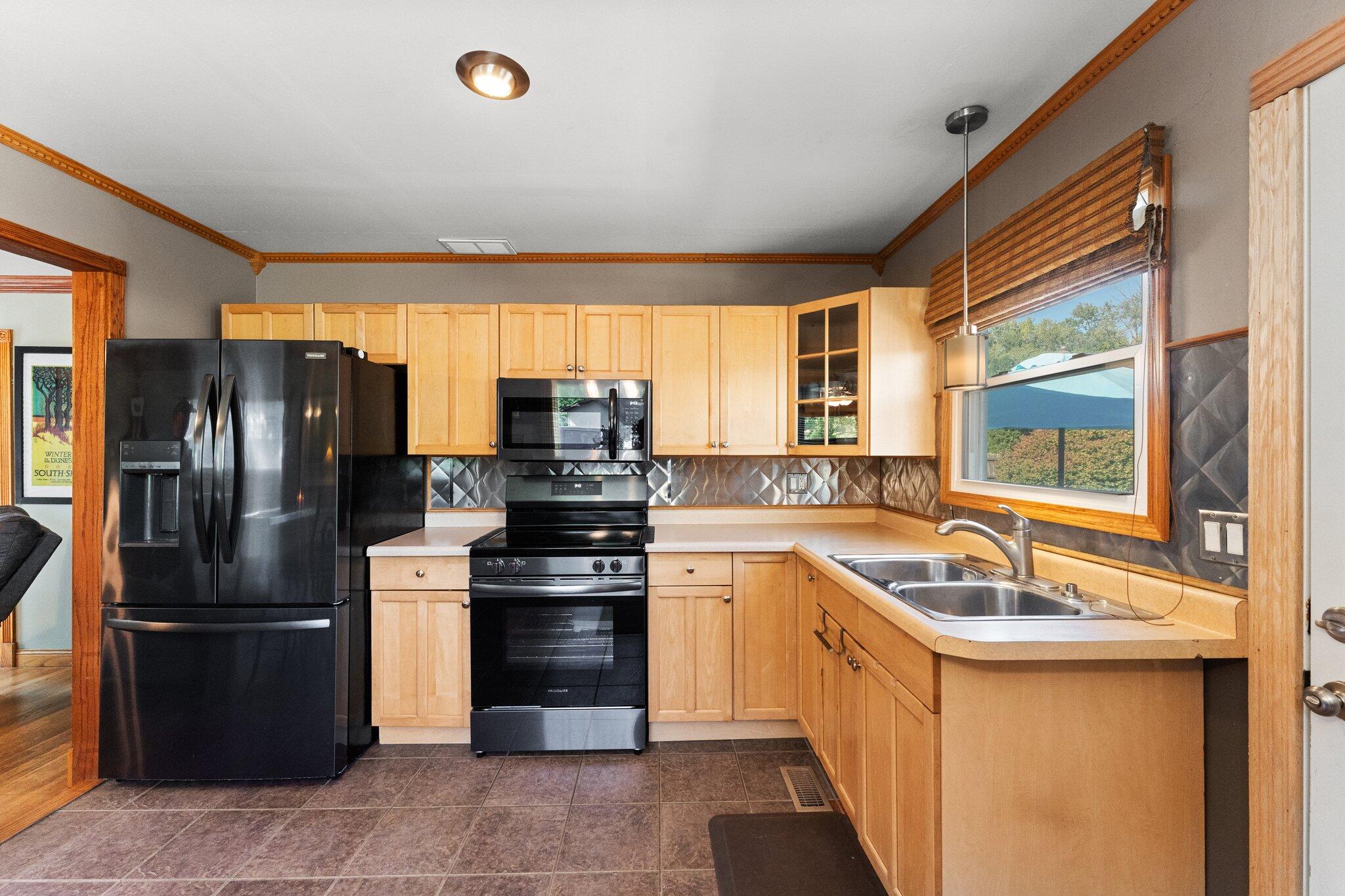 5308 Smilax Lane