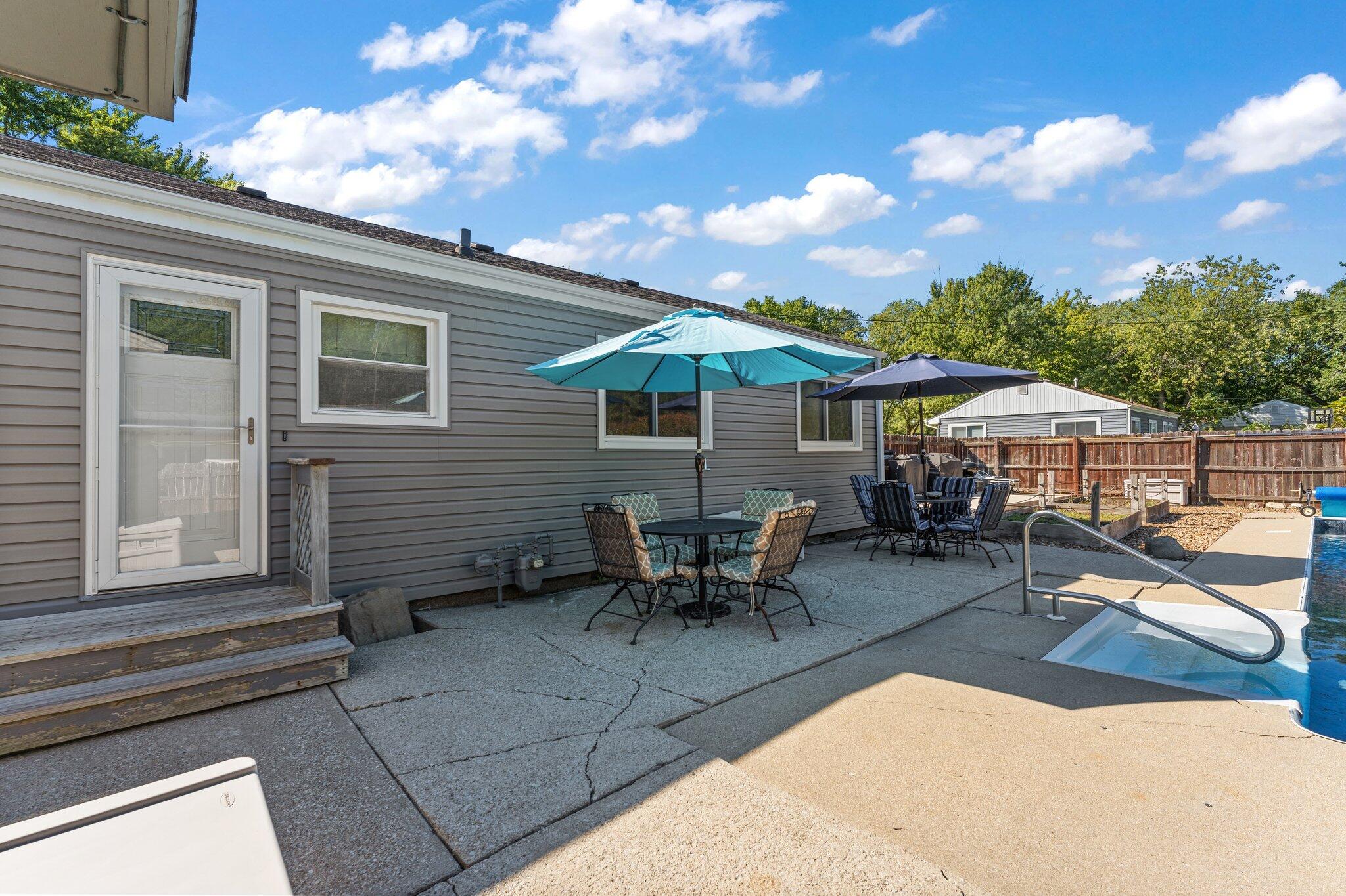 5308 Smilax Lane