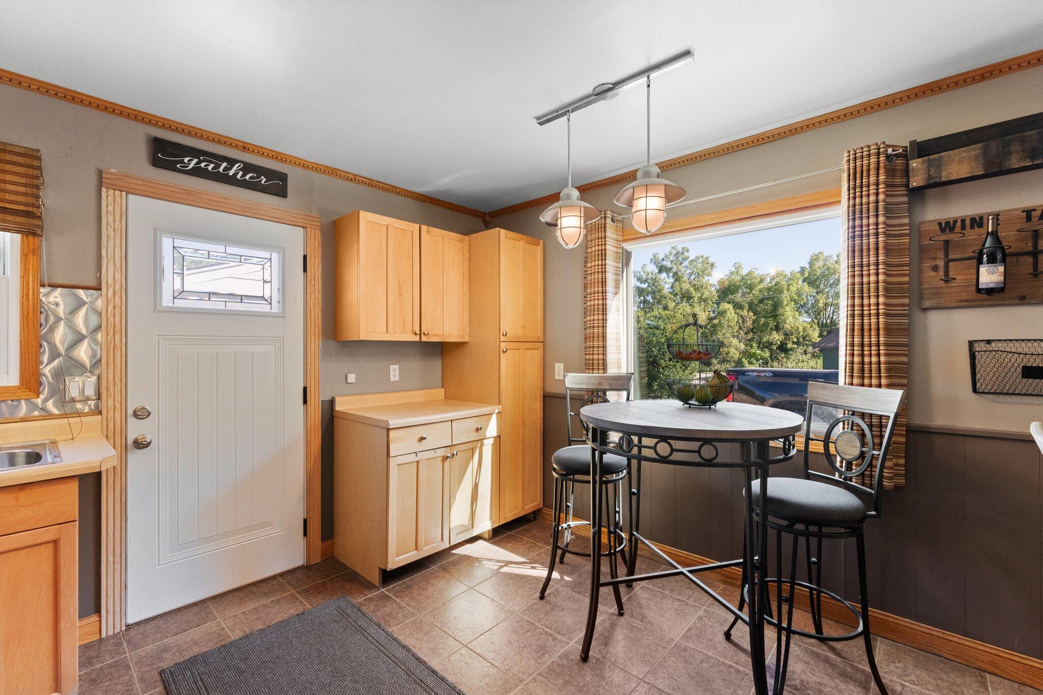 5308 Smilax Lane