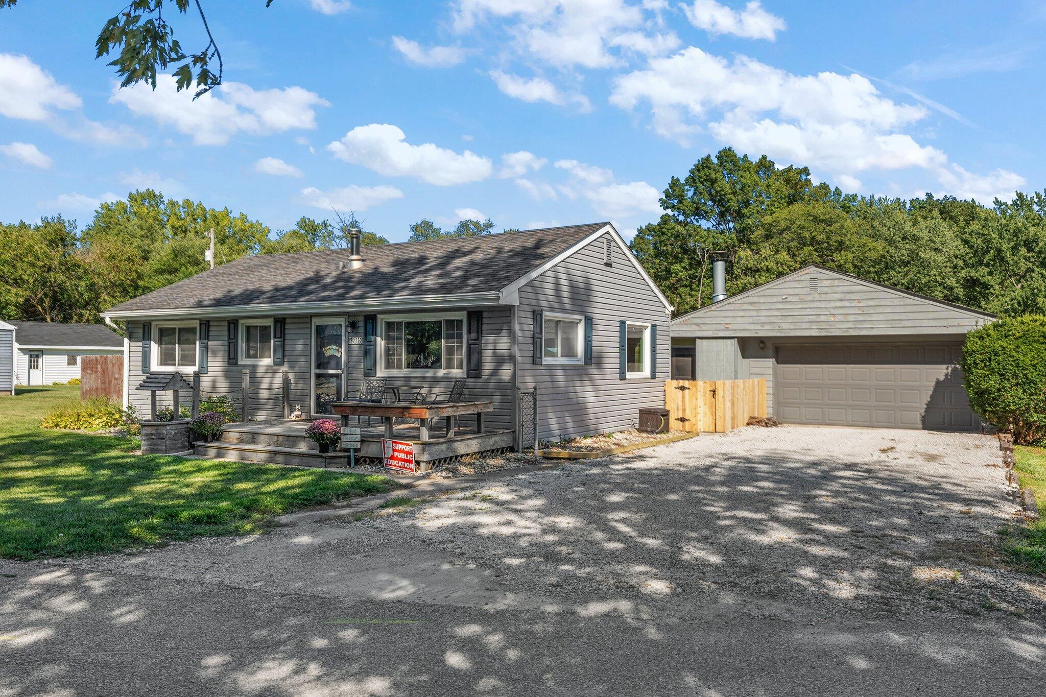 5308 Smilax Lane