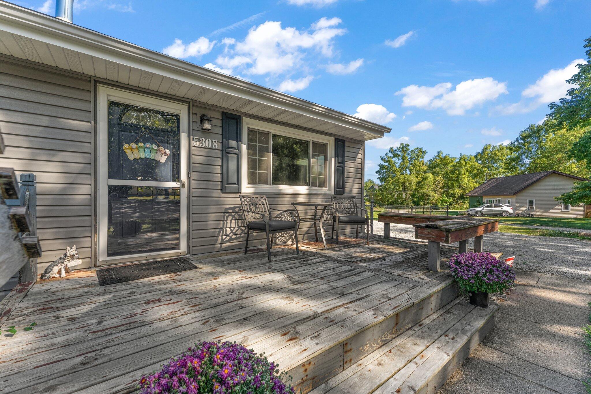 5308 Smilax Lane