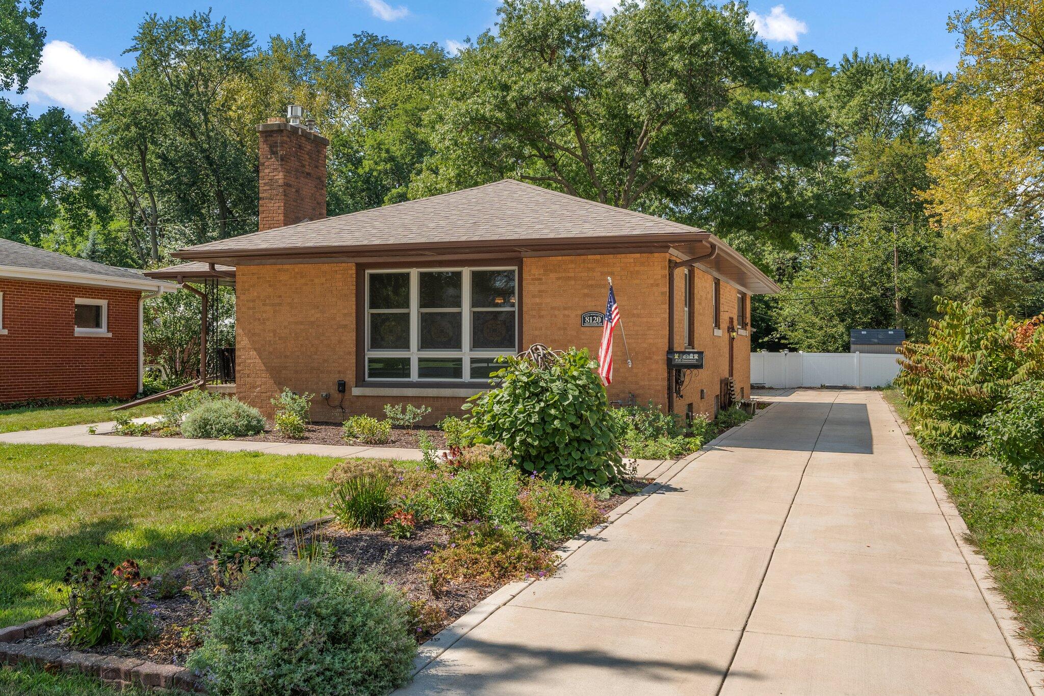 8120 Greenwood Avenue
