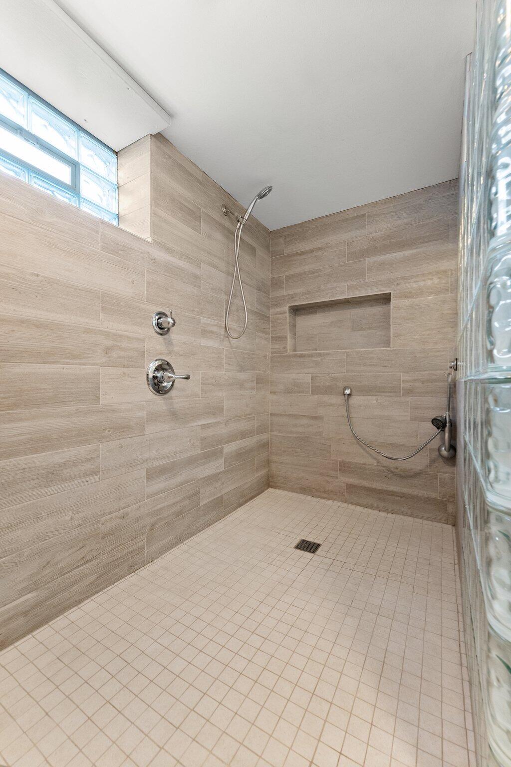 8120 Greenwood Avenue