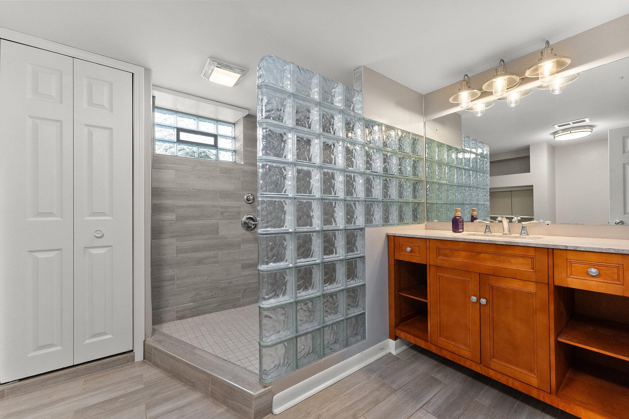 8120 Greenwood Avenue