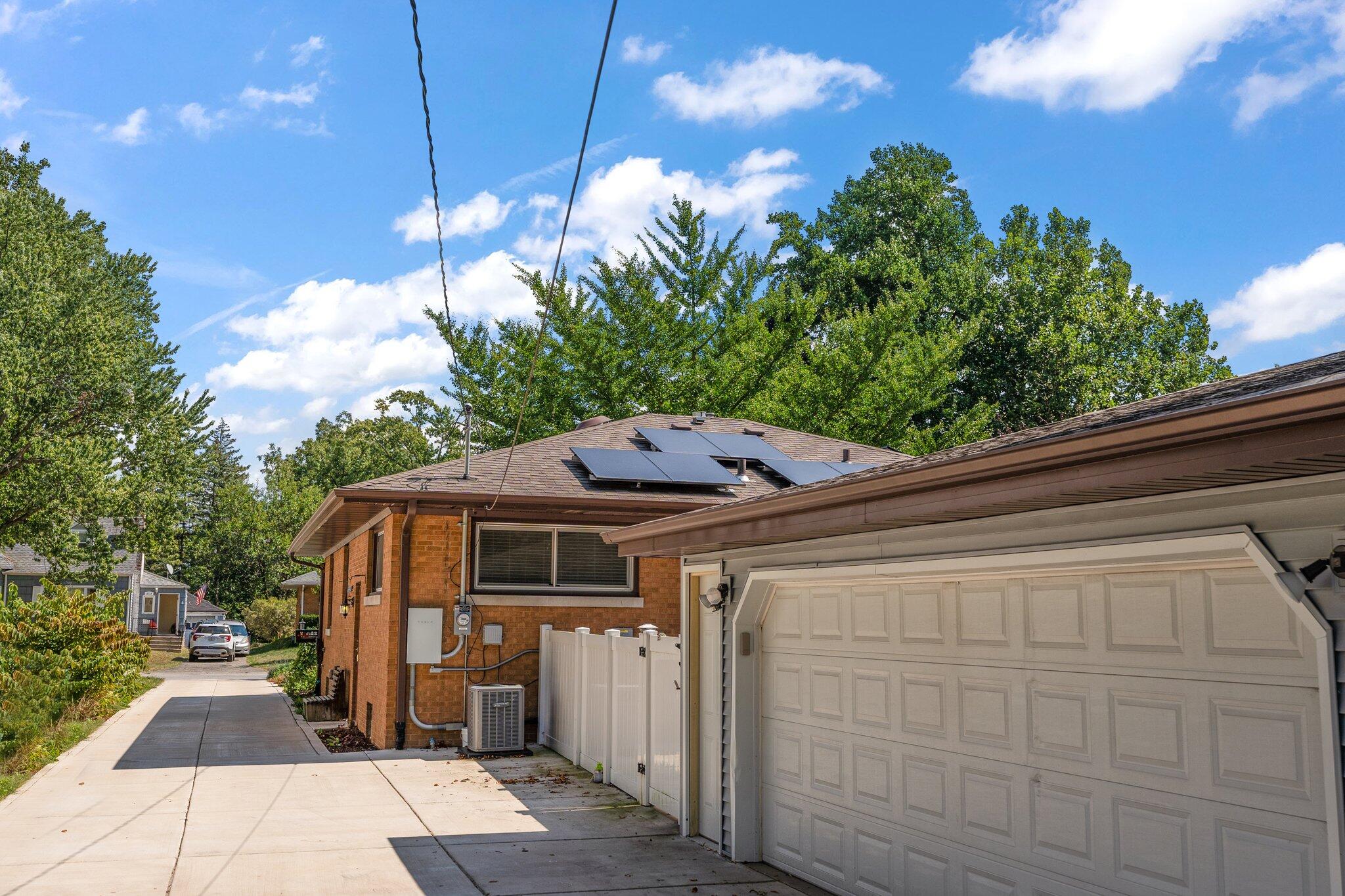 8120 Greenwood Avenue