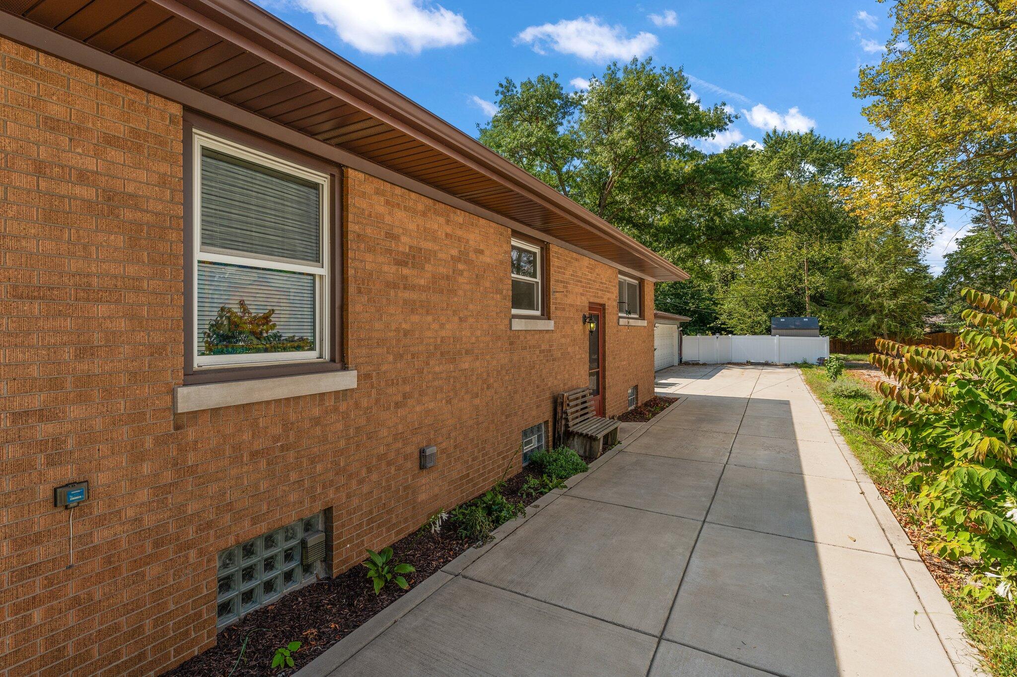 8120 Greenwood Avenue