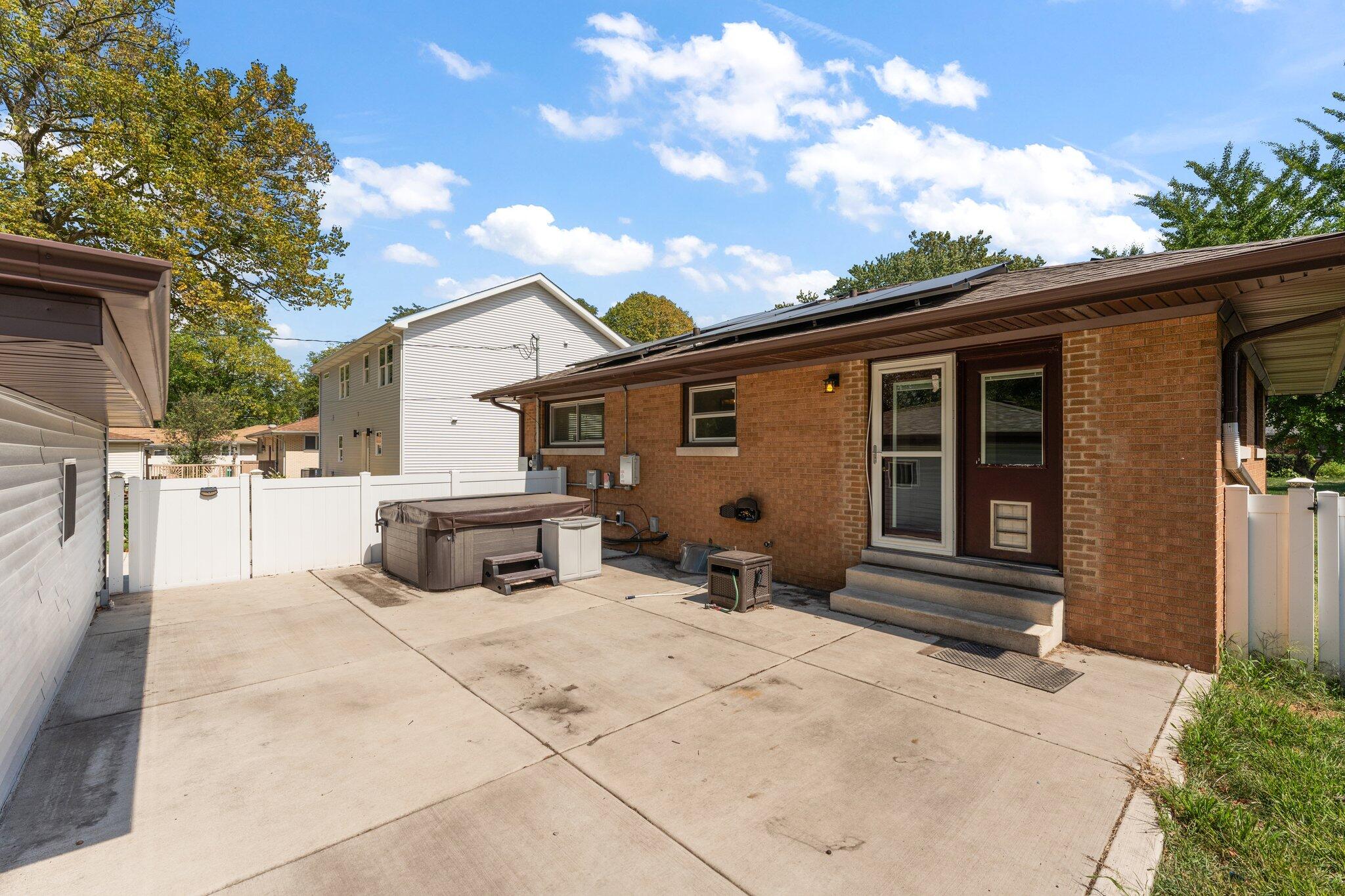 8120 Greenwood Avenue