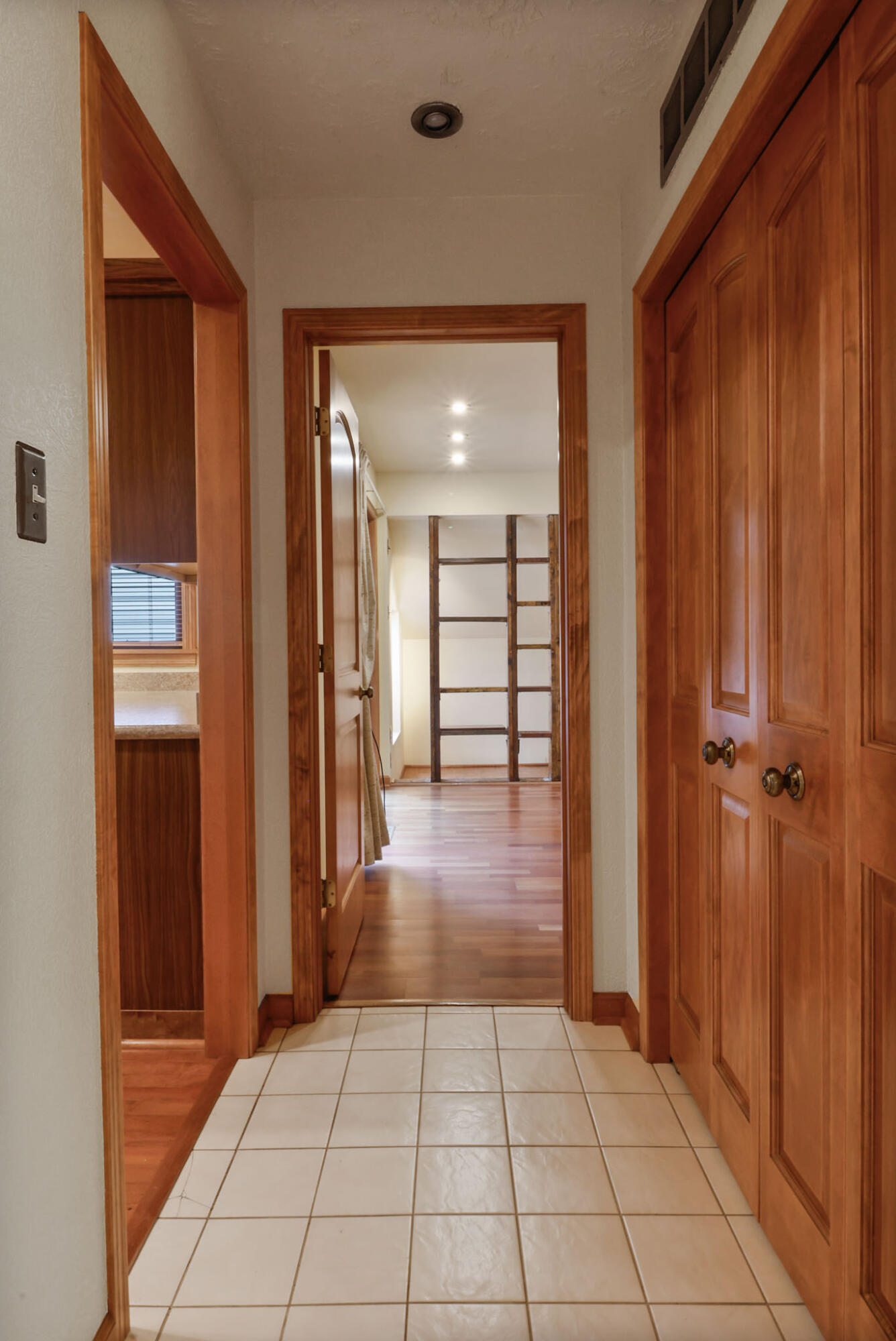 1269 Vanderburgh Street
