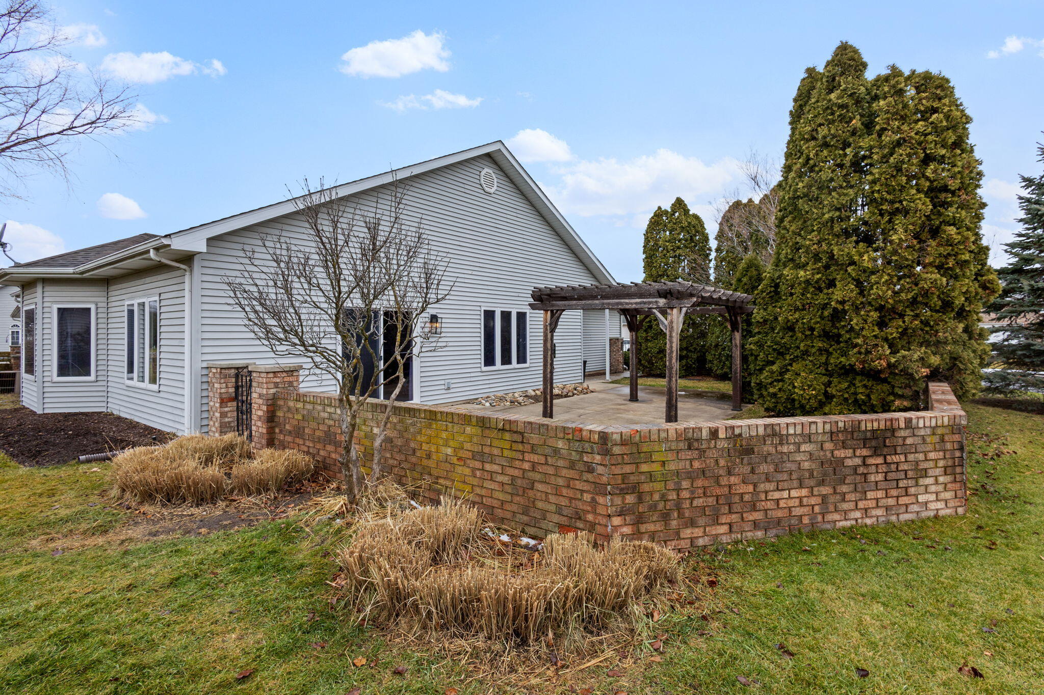 1686 Magnolia Drive