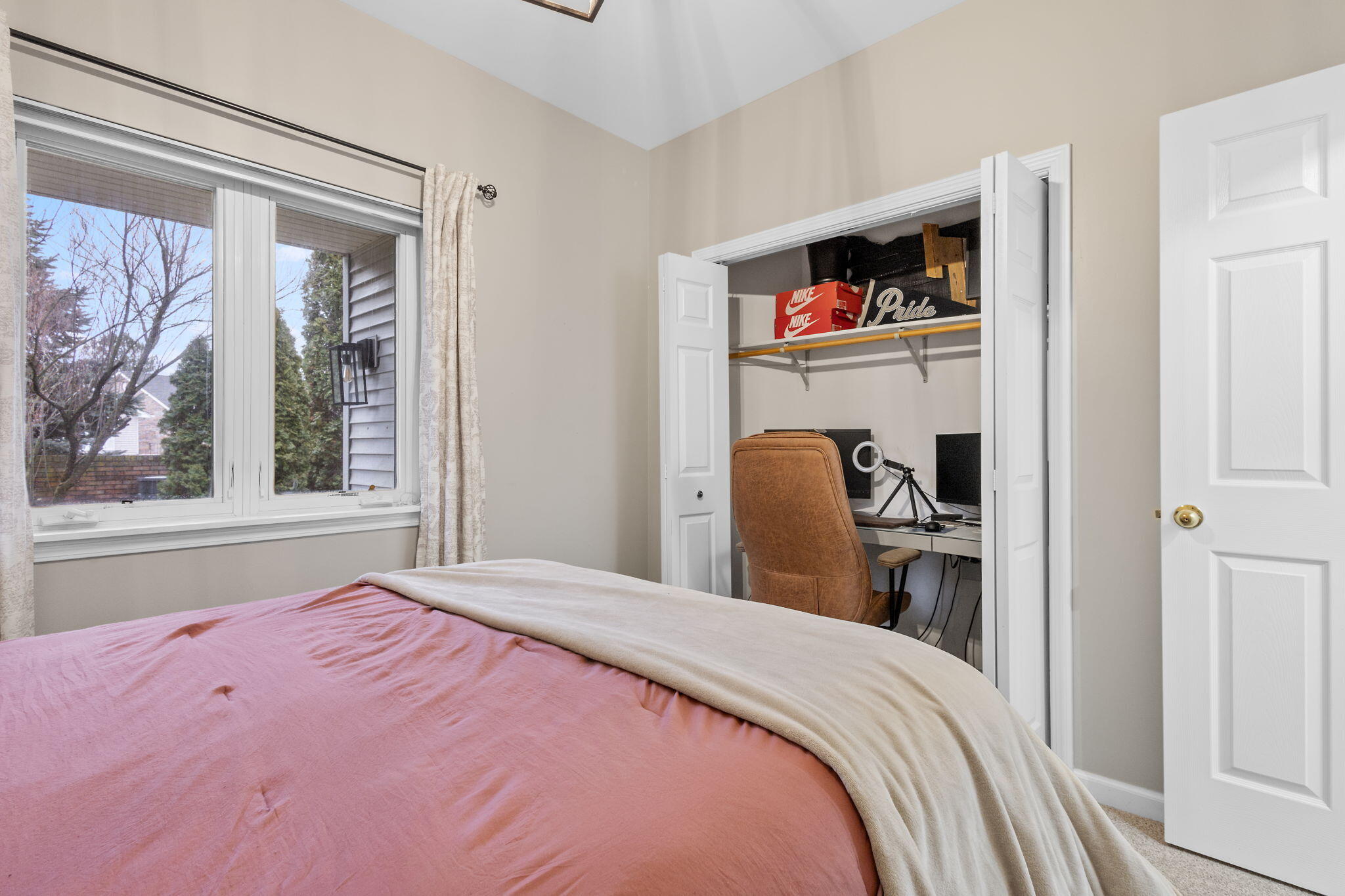 1686 Magnolia Drive