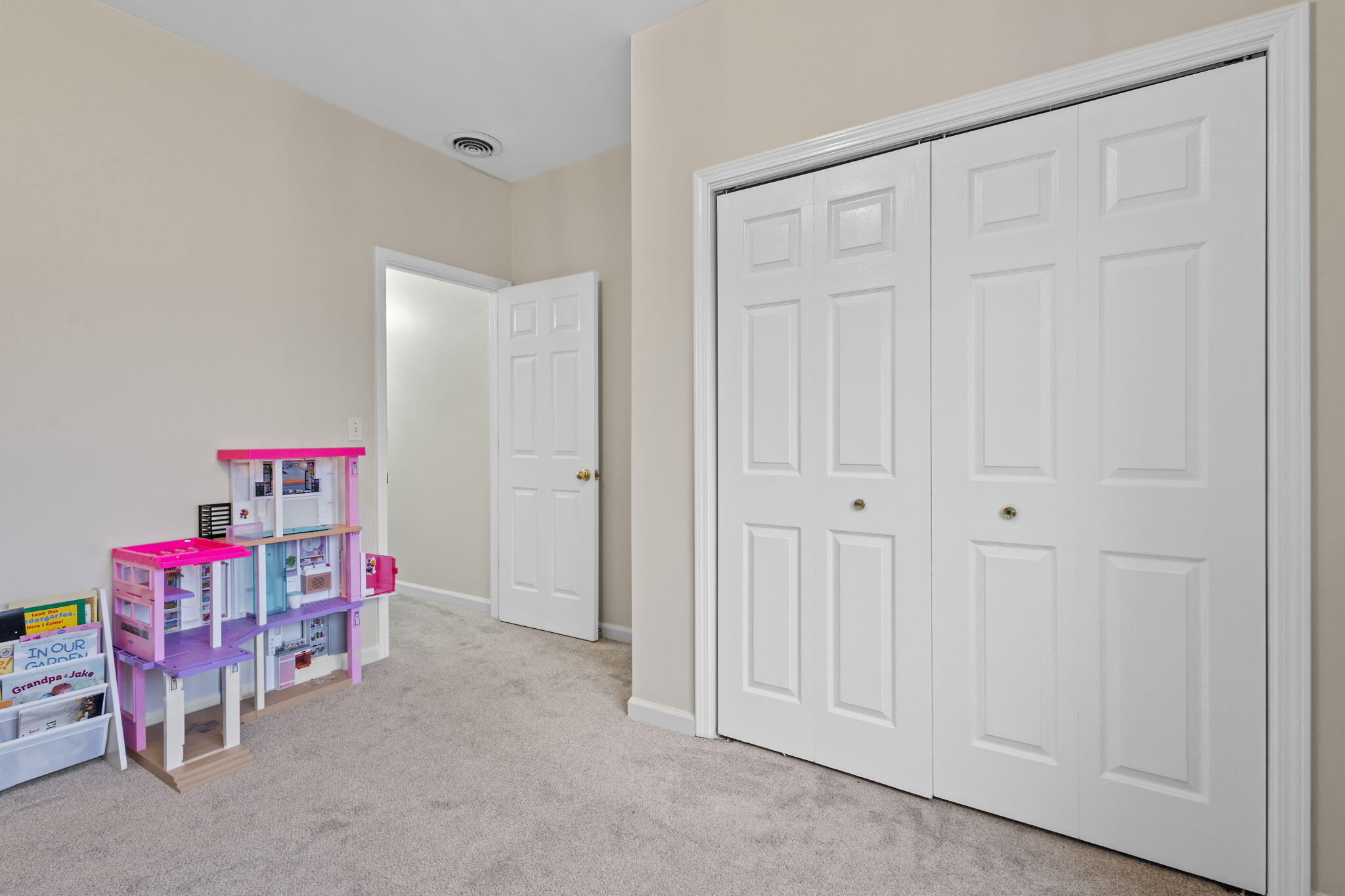 1686 Magnolia Drive