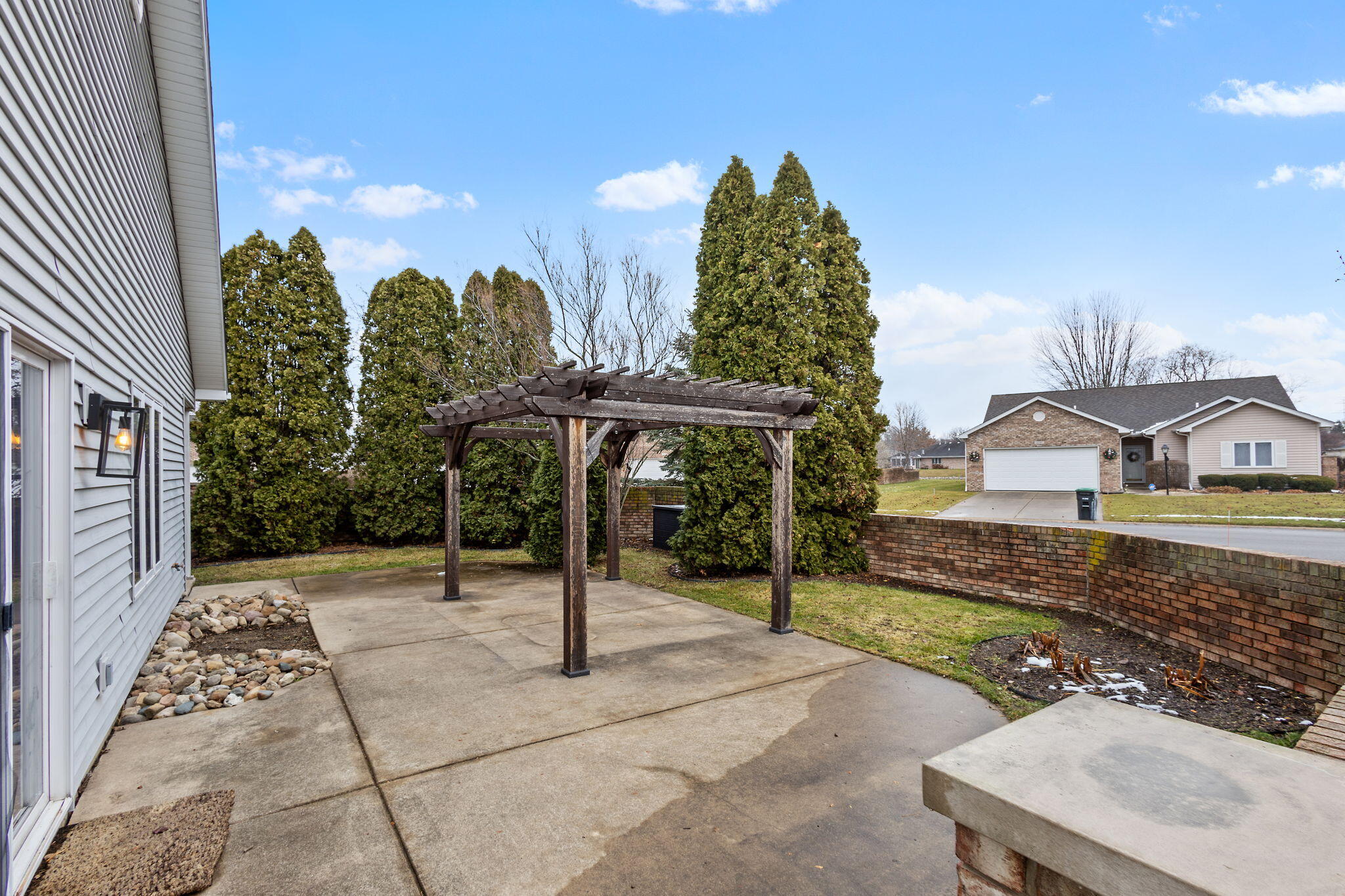 1686 Magnolia Drive