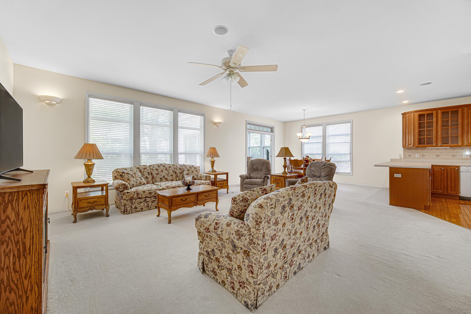 2726 White Pine Circle