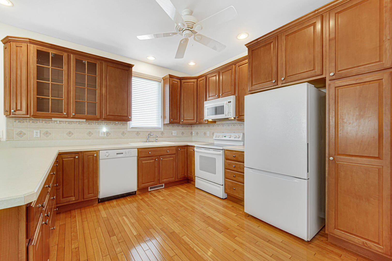 2726 White Pine Circle