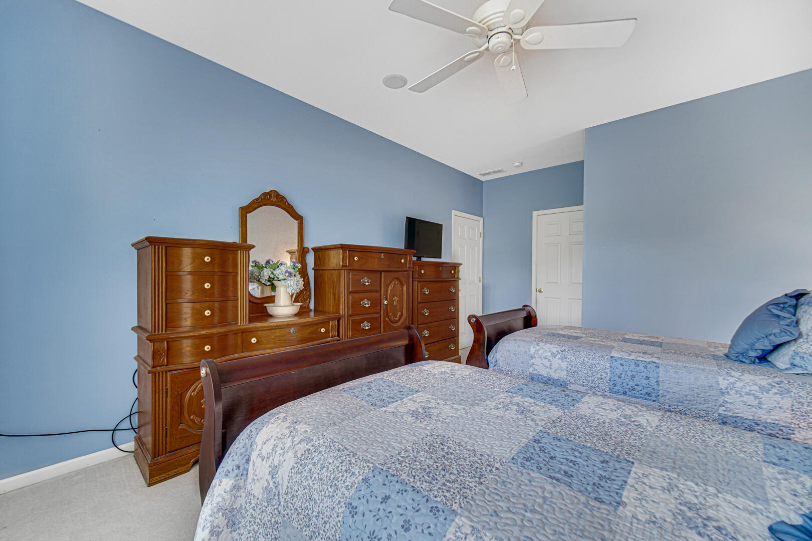 2726 White Pine Circle