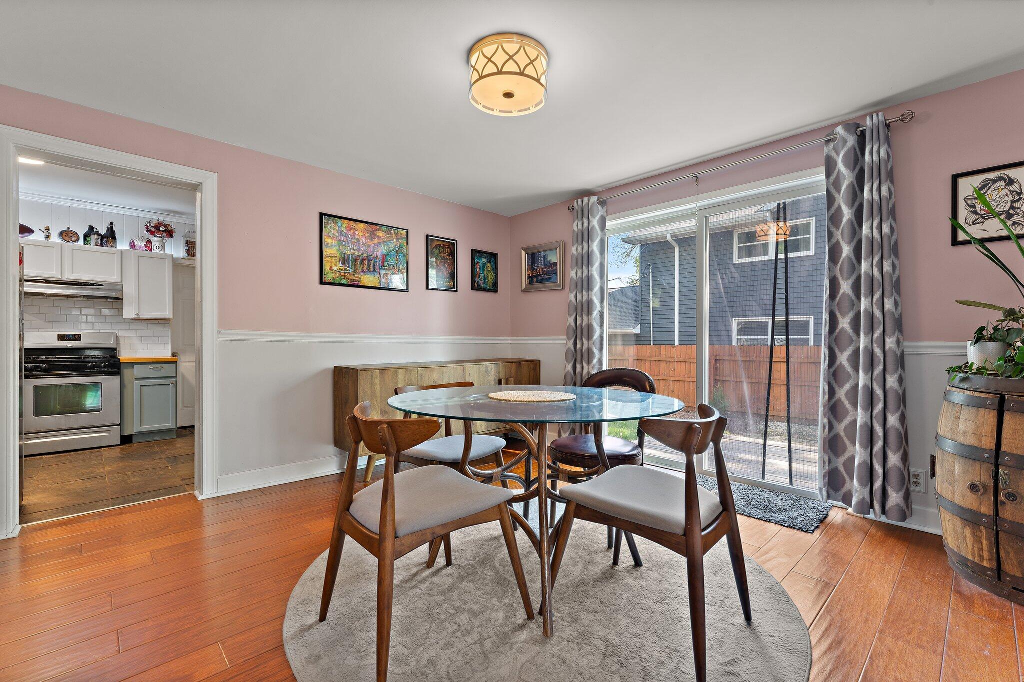 606 Lafayette Street