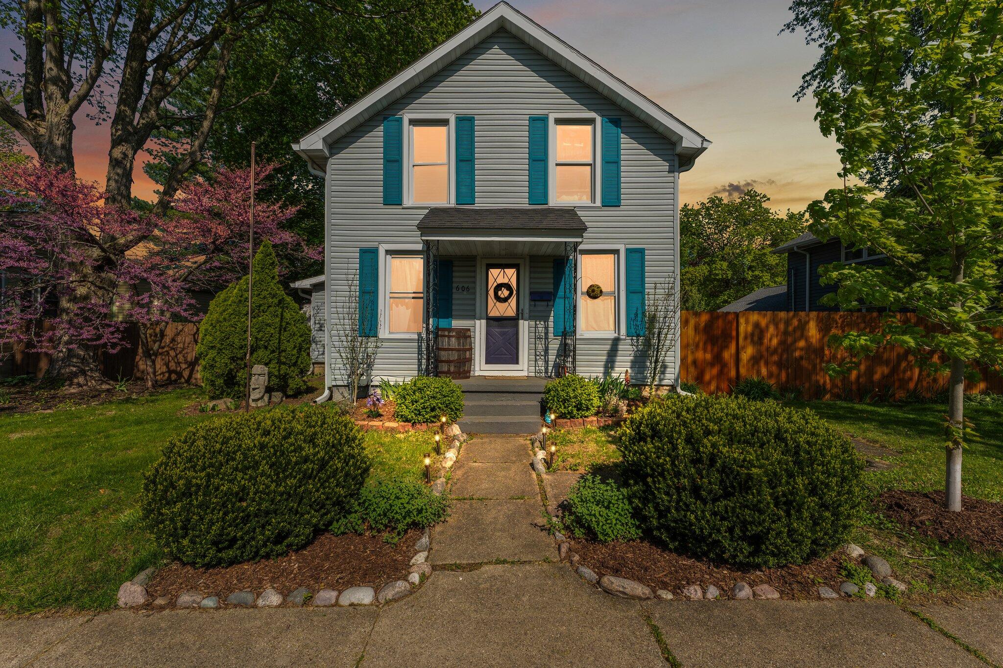 606 Lafayette Street