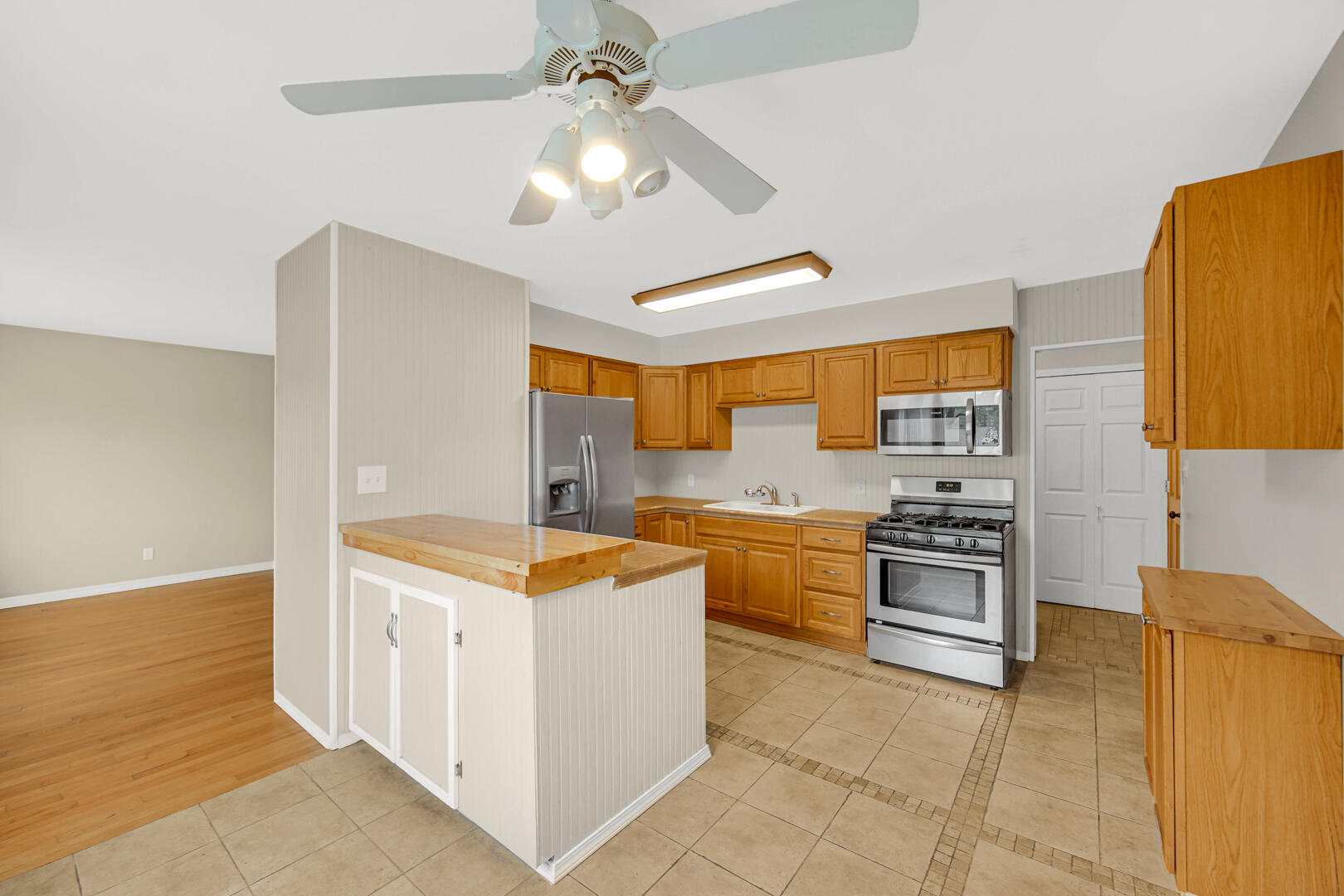 2255 St Joseph Lane