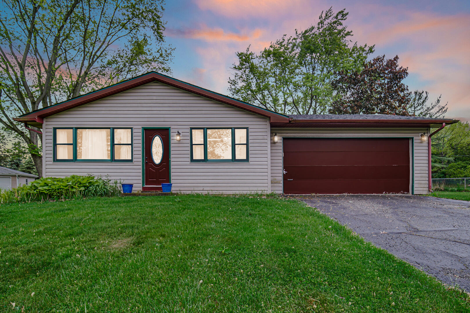 2255 St Joseph Lane