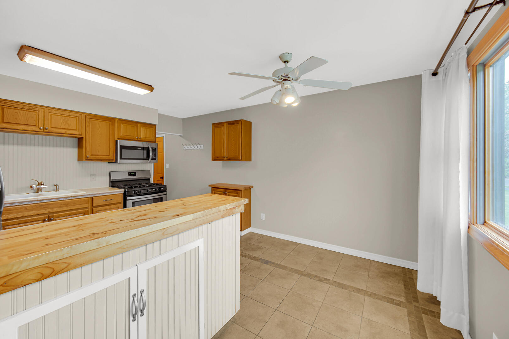 2255 St Joseph Lane
