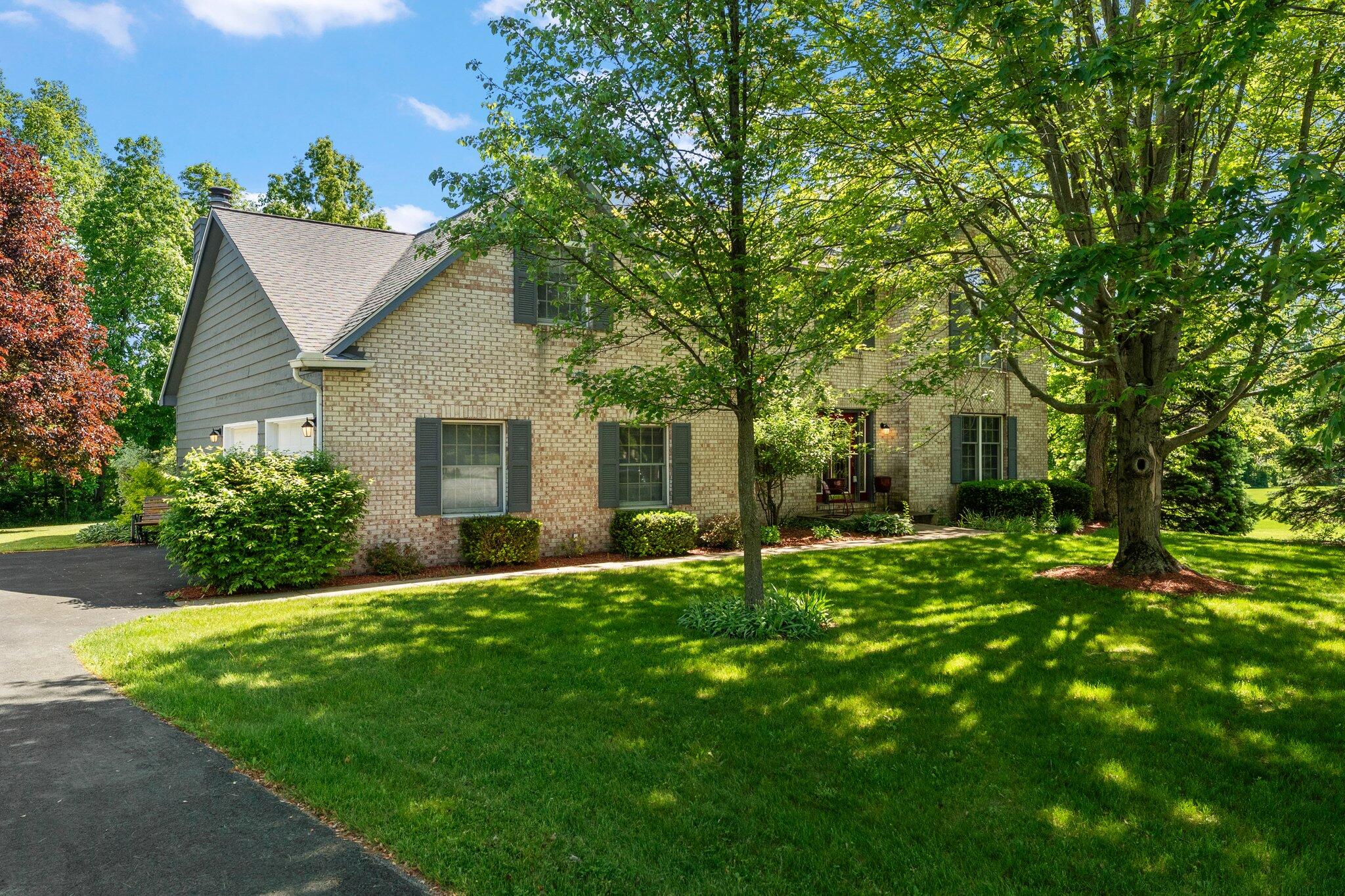 579 Fleetwood Drive N