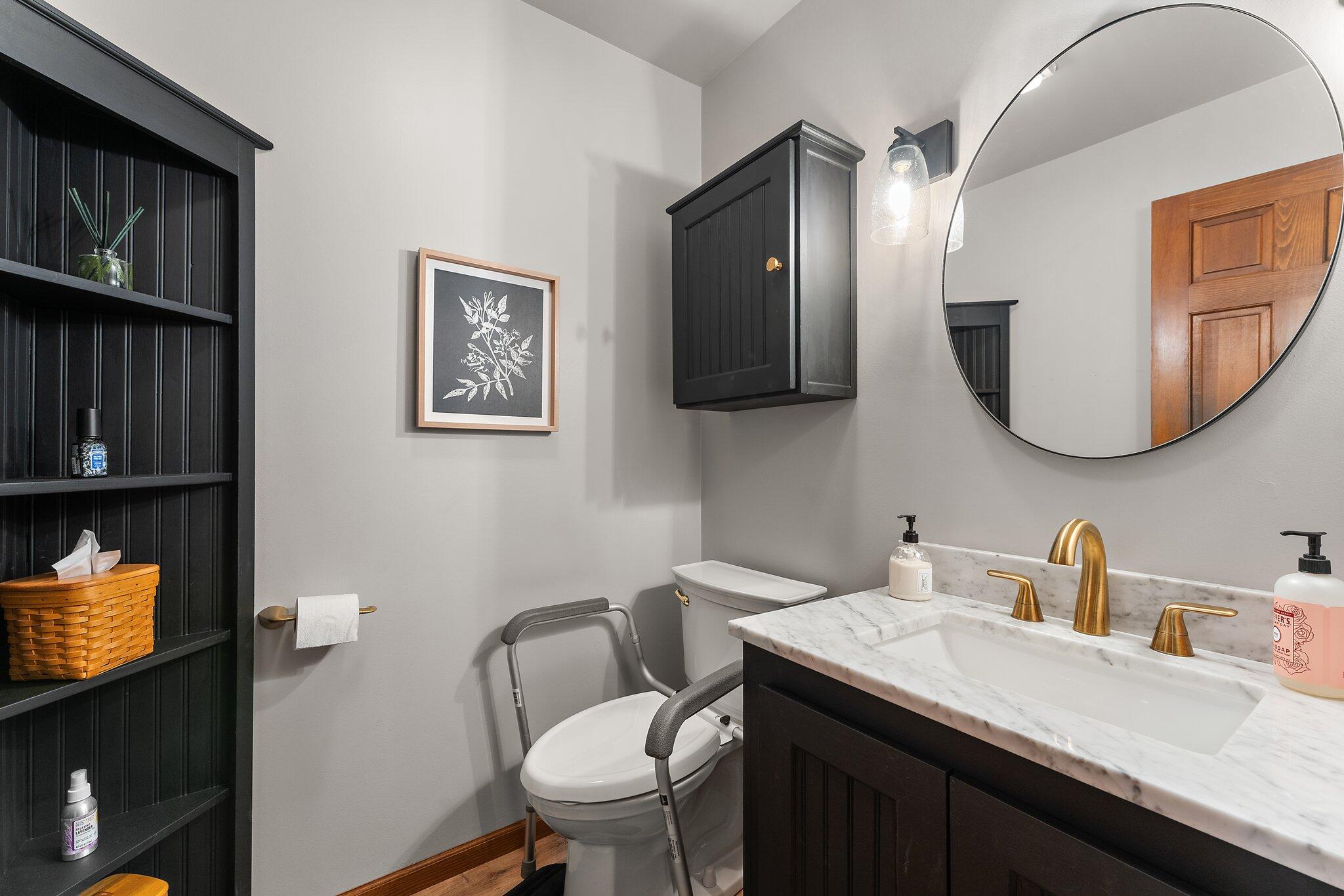 579 Fleetwood Drive N