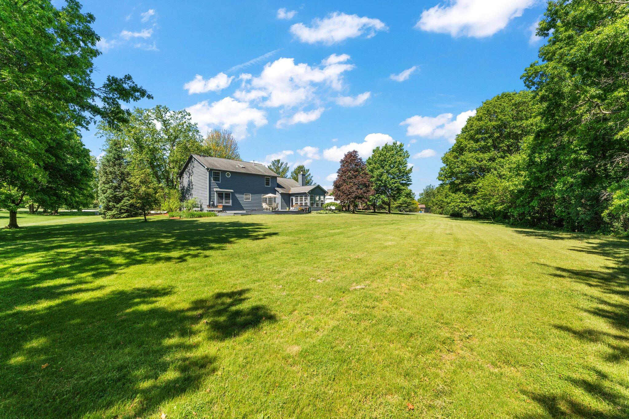 579 Fleetwood Drive N