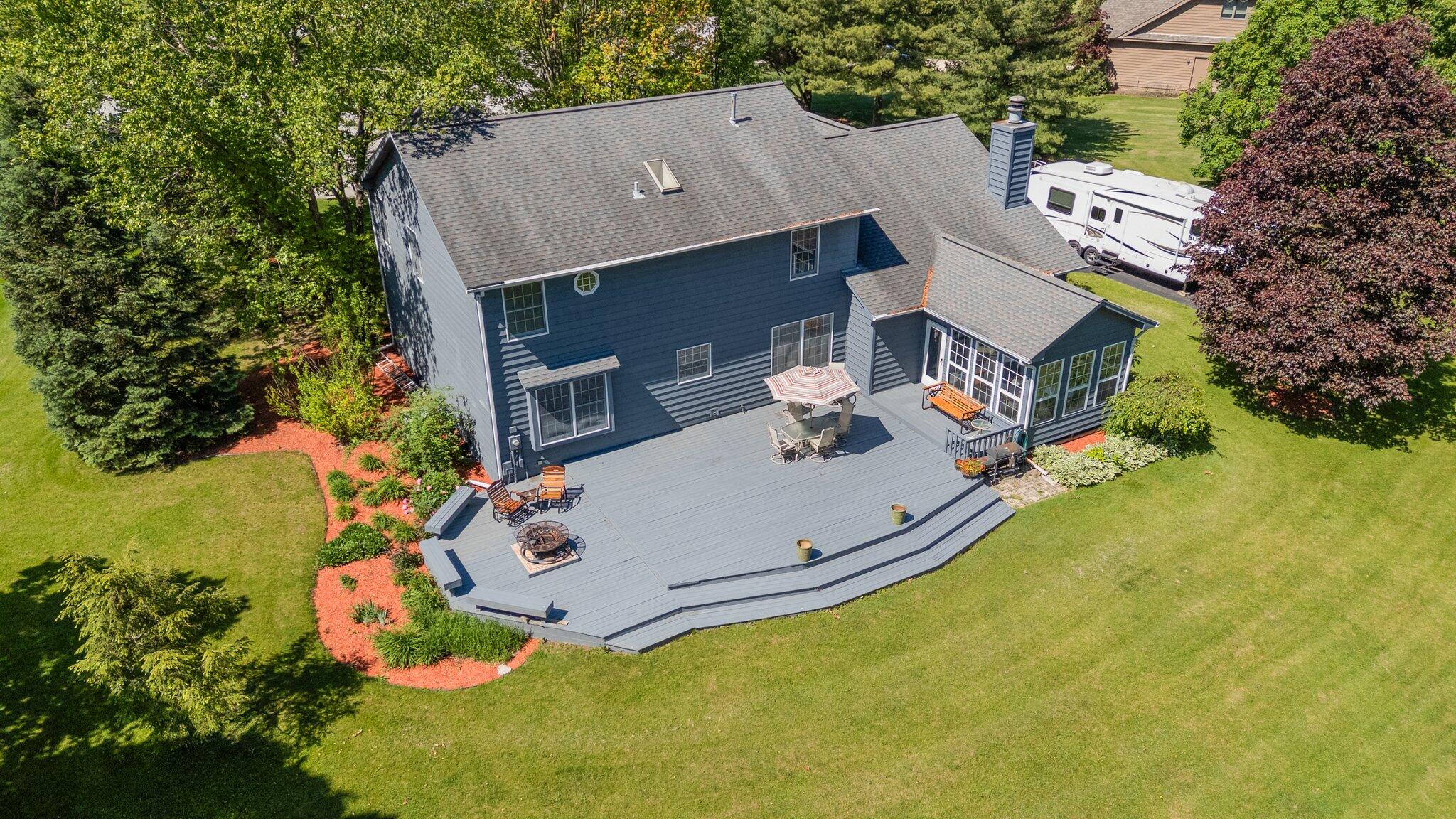 579 Fleetwood Drive N