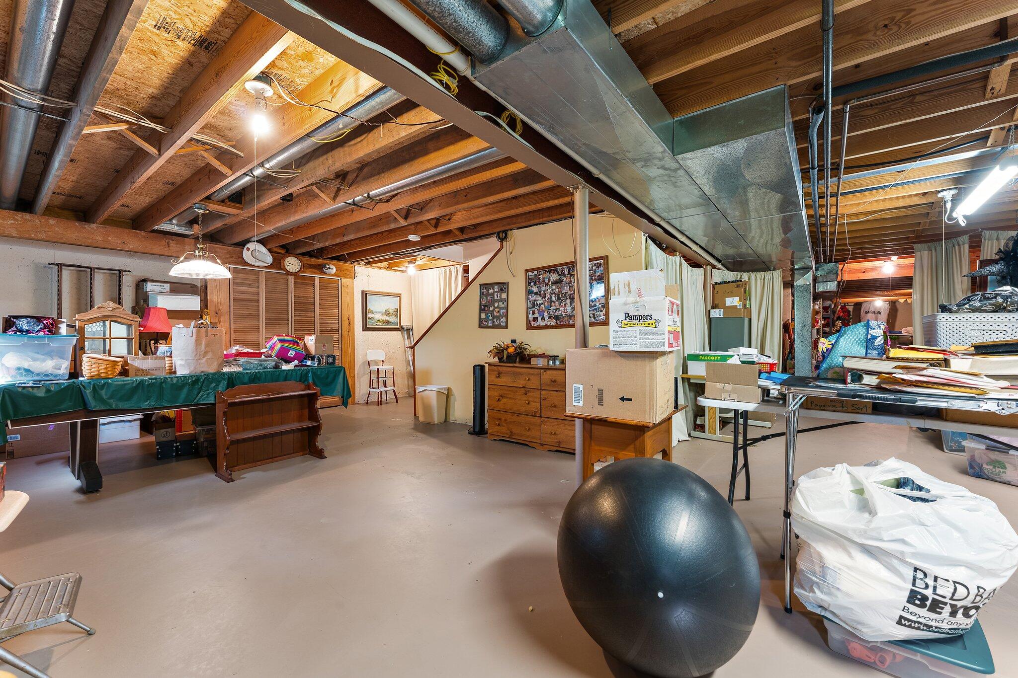 579 Fleetwood Drive N