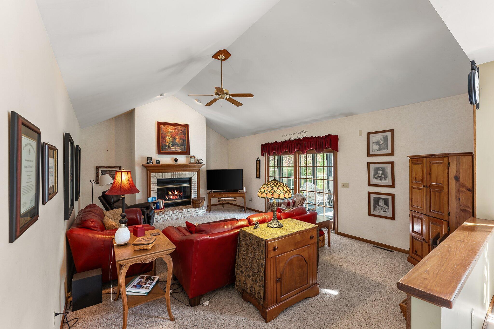 579 Fleetwood Drive N