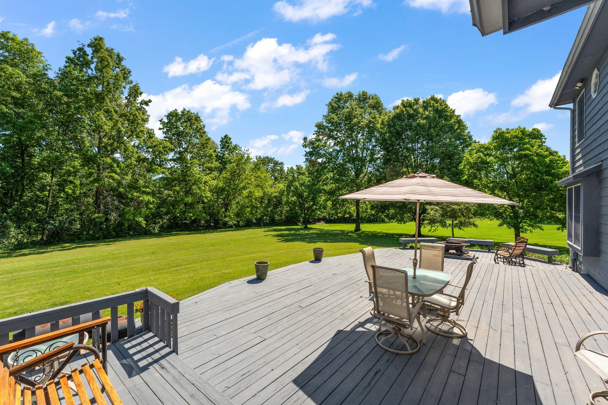 579 Fleetwood Drive N